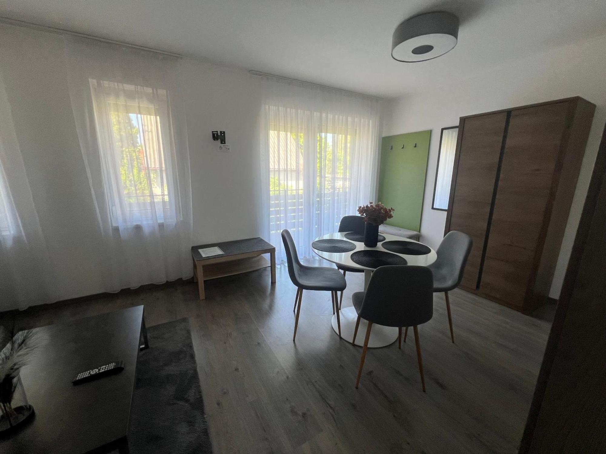 Sophia Apartman Goedoello Zewnętrze zdjęcie
